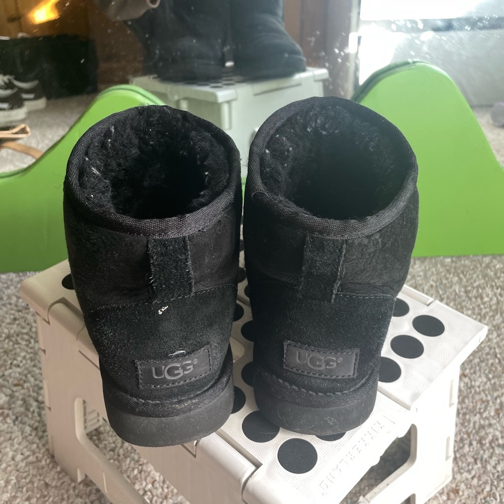 UGG minis